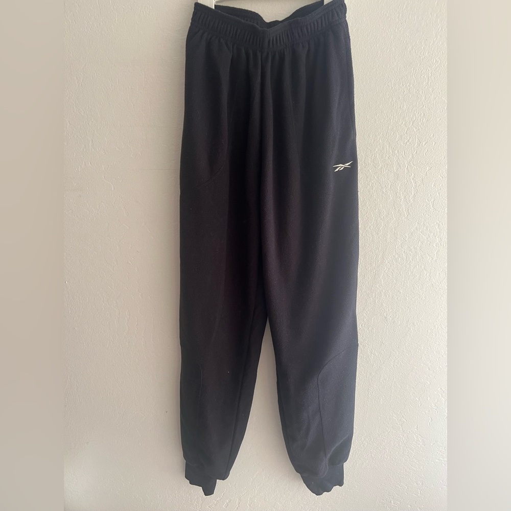 Reebok Black Men's Jogger Fleece Sweatpants with Small Logo